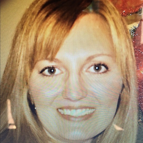 Meet your Posher, Laura - Picture 1 of 1